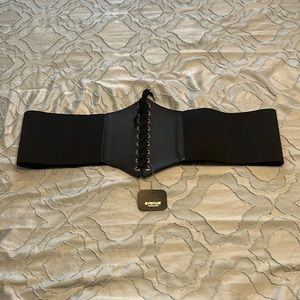 NWT corset belt from Avenue, size 3X, black